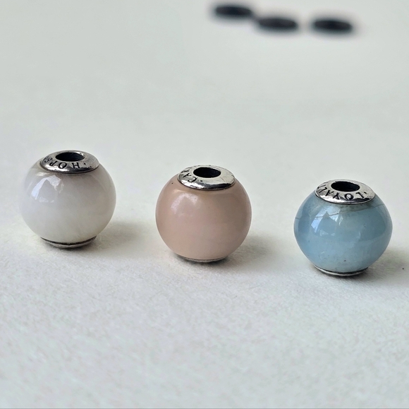 Pandora essence pair: Caring, Loyalty - Picture 1 of 3